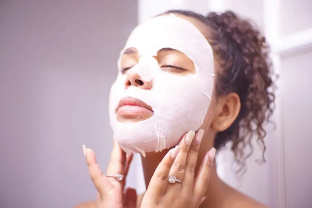 travel beauty tips HERO